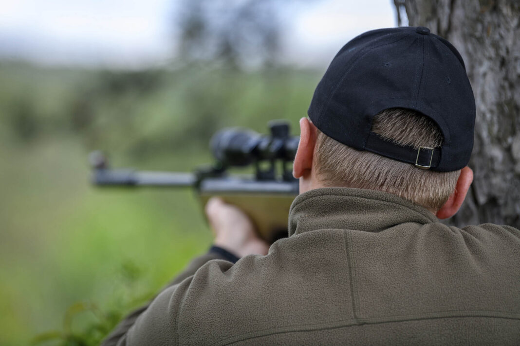 Bărbat împușcat la o vânătoare ilegală în Timiș